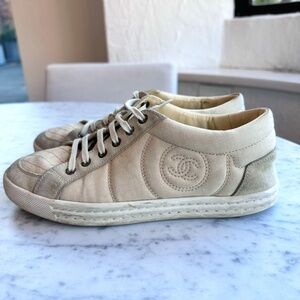 Chanel off-white Sneaker